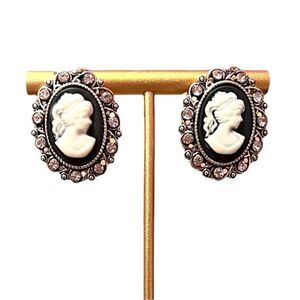 💎2/$30💎 Light Blue and White Cameo Rhinestone Silver Stud Earrings
